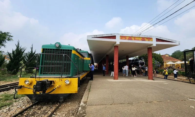 Vé tham quan ga Đà Lạt tăng gấp 10 lần