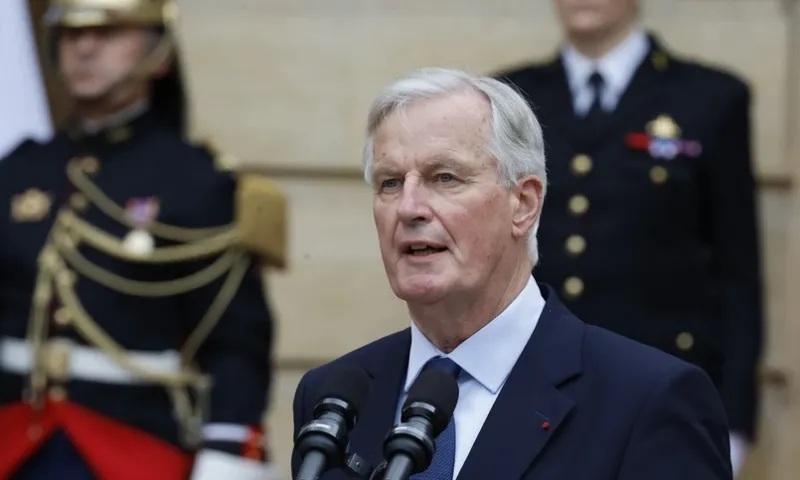 Chính phủ mới của Pháp sẽ vượt qua cơn sóng bất đồng chính trị như thế nào?