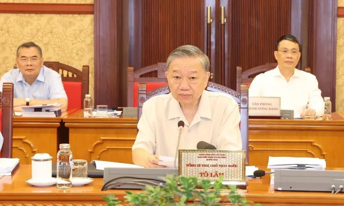 Bộ Chính trị họp bàn về phát triển TP Hải Phòng và thành lập TP Huế thuộc Trung ương