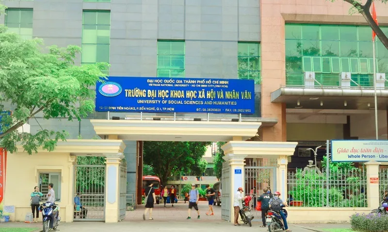 Một trường đại học không tổ chức lễ khai giảng để dành kinh phí ủng hộ đồng bào vùng lũ