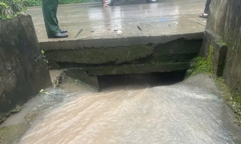 Bé trai bán vé số lọt cống thoát nước tại Bình Dương, may mắn được giải cứu kịp thời