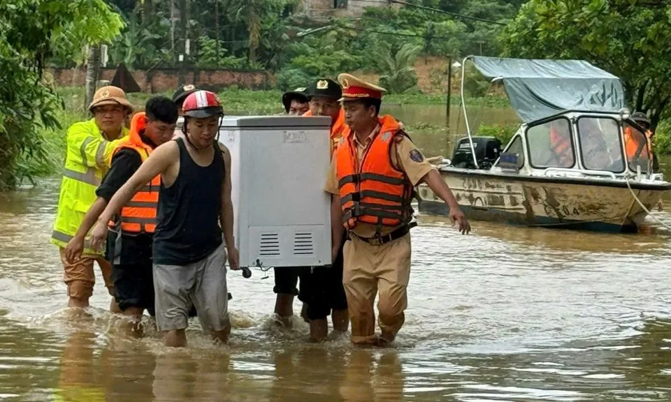 Ngân hàng đồng loạt giảm lãi suất cho vay hỗ trợ doanh nghiệp, người dân sau bão số 3