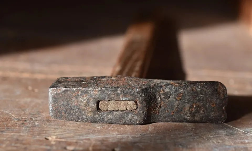 tan-cong-bang-bua-160924