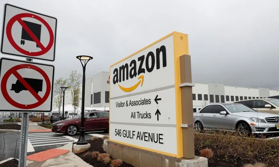 Amazon yêu cầu hàng trăm nghìn nhân viên quay lại làm việc toàn thời gian tại văn phòng