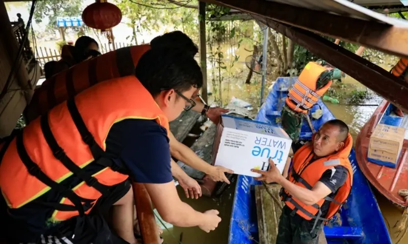 Những biện pháp bảo vệ sức khỏe mùa mưa lũ: Giữ an toàn giữa muôn vàn rủi ro 