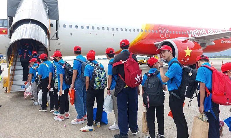 Vietjet mở bán sớm vé máy bay Tết Ất Tỵ