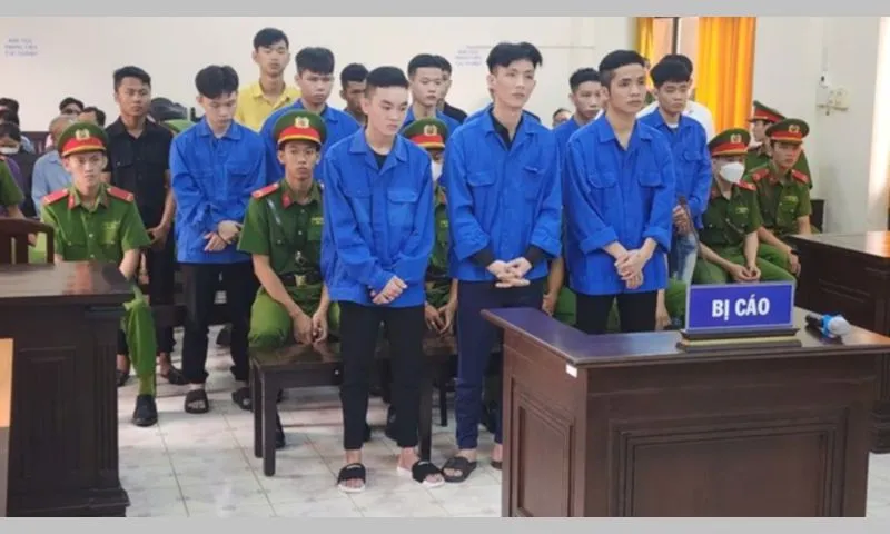 16 thanh thiếu niên lĩnh án vì gây ra hàng loạt vụ cướp tại Kiên Giang và An Giang