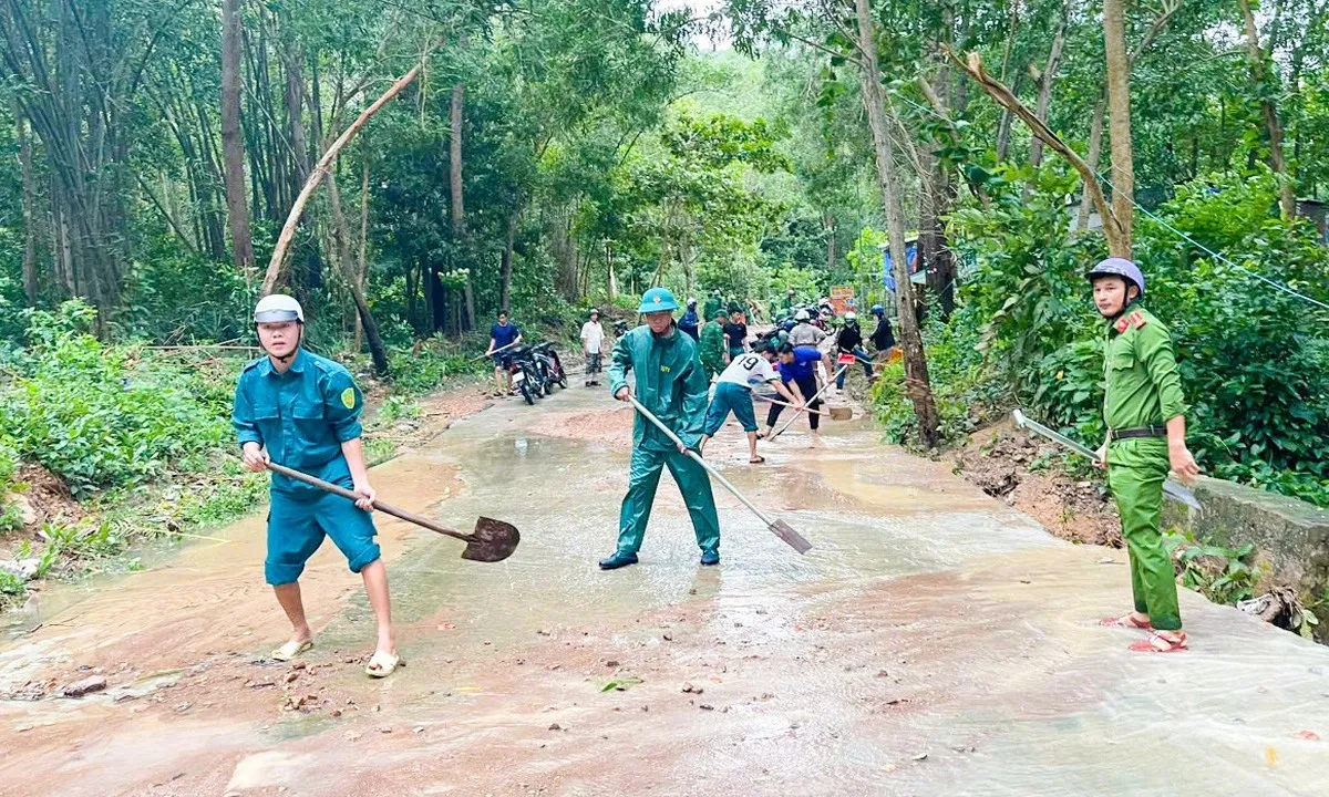 Mưa lớn gây sạt lở, ngập lụt nhiều nơi tại Phú Quốc