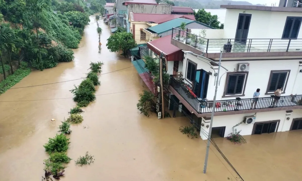 Cộng đồng người Việt tại Nga quyên góp hơn 2 tỷ hỗ trợ nạn nhân bão Yagi