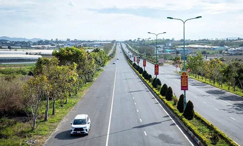 Thúc đẩy phê duyệt đầu tư hai cao tốc đi qua Lâm Đồng trong tháng 10/2024