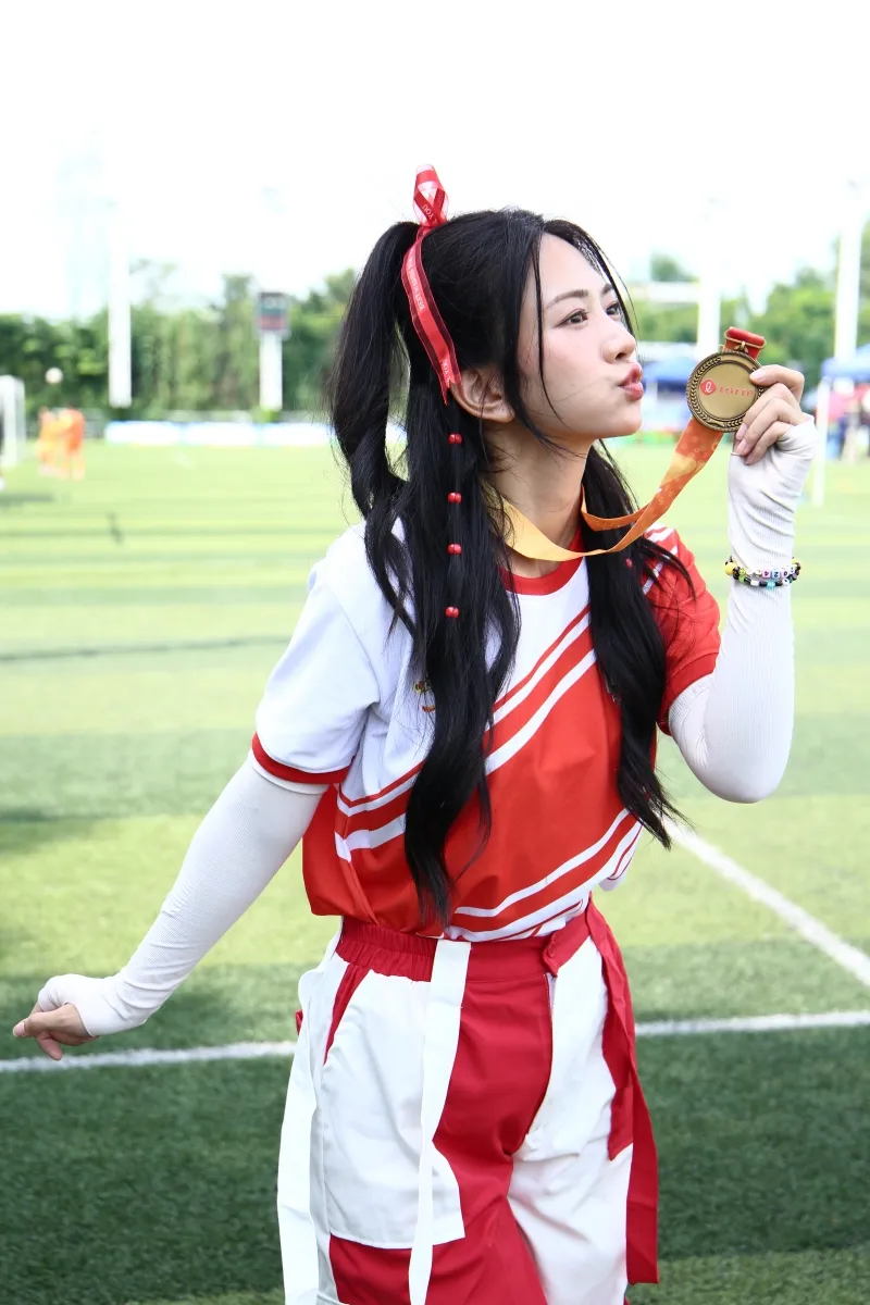 le-bong-va-bui-tan-truong-tiec-nuoi-khi-chia-tay-cac-cau-thu-nhi 20240925-150112-08