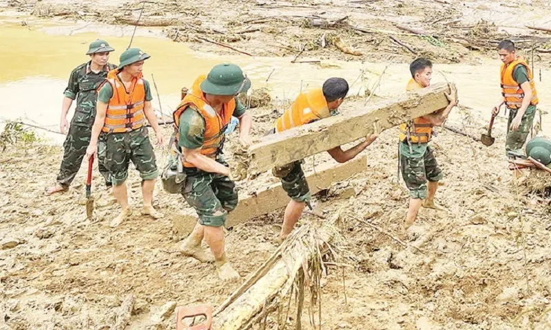 Tìm thấy thêm một thi thể trong vụ lũ quét kinh hoàng ở làng Nủ