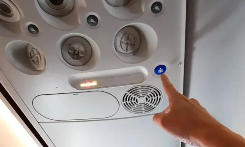 Có những thời điểm trong chuyến bay mà tốt nhất là không nên sử dụng nút gọi, trừ khi đó là trường hợp khẩn cấp Ảnh Getty