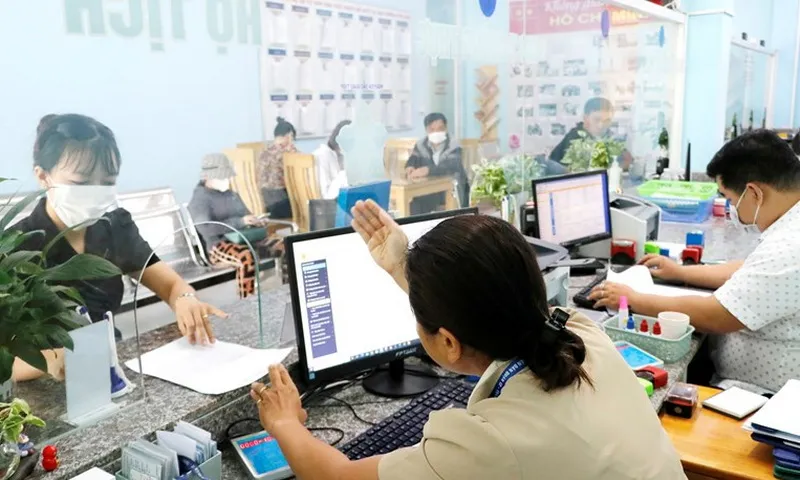 Sở Nội vụ TPHCM tuyển dụng công chức, viên chức năm 2024