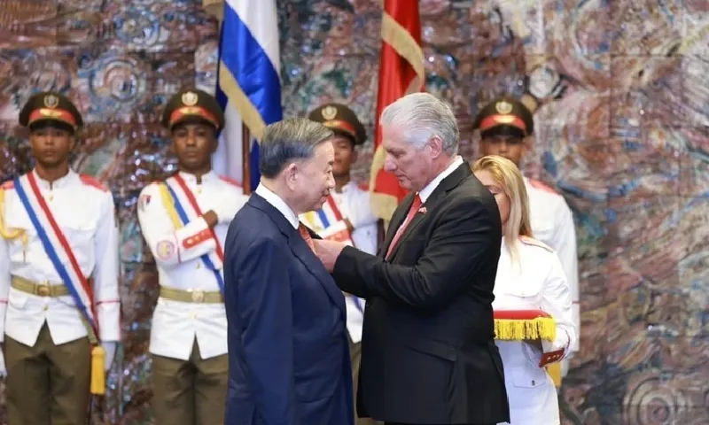 Tổng Bí thư, Chủ tịch nước Tô Lâm nhận Huân chương Jose Marti