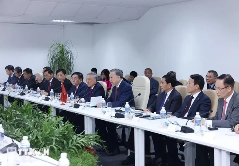 ttxvn-tong-bi-thu-chu-tich-nuoc-to-lam-hoi-kien-thu-tuong-cuba-2709-2-8980