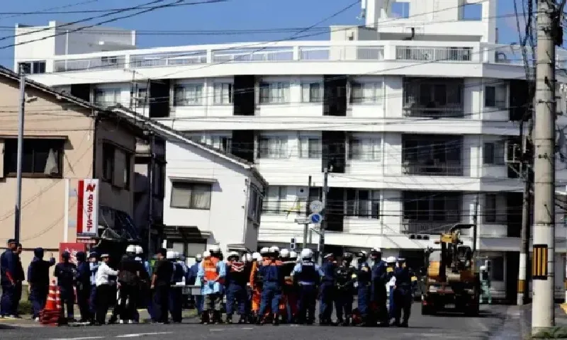 Xuất hiện hố sụt lún khổng lồ tại Hiroshima