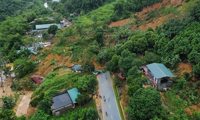 Điểm tin chiều 29/9: Xử phạt nhiều cơ sở thẩm mỹ, y tế | Nhà bị vùi lấp do sạt lở đất tại Hà Giang