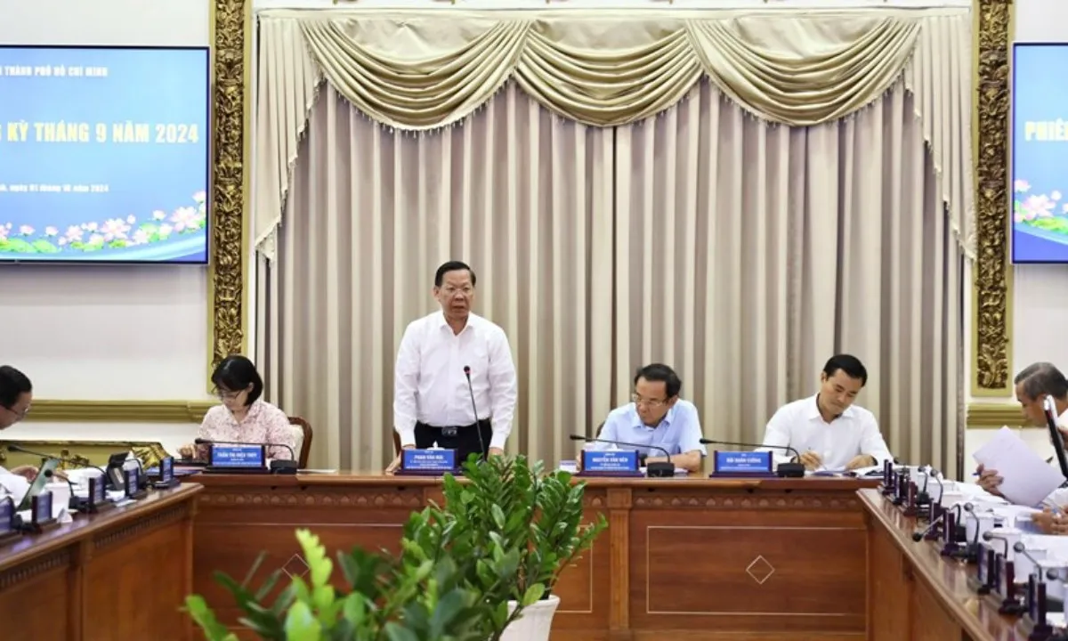 Chủ tịch TPHCM: Tập trung cao độ, chạy nước rút hoàn thành kế hoạch năm