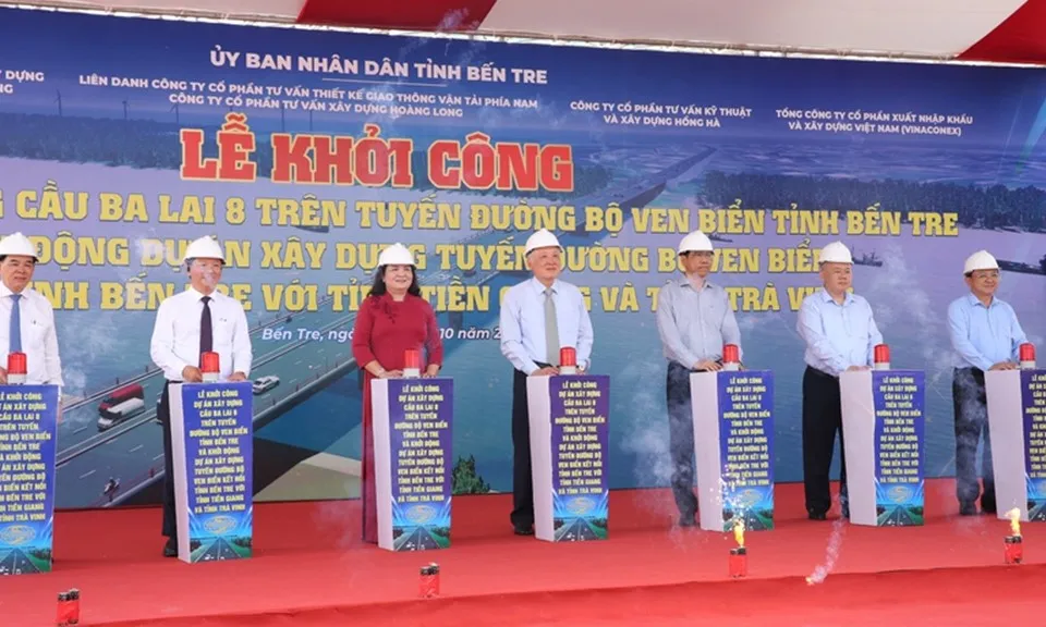 Khởi công dự án cầu Ba Lai 8 và dự án tuyến đường bộ ven biển tỉnh Bến Tre