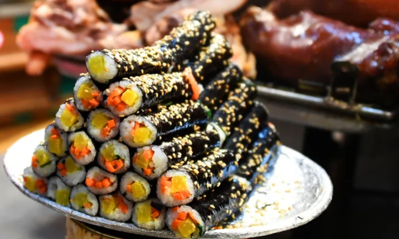 Vì sao món gimbap Hàn Quốc mất dần sức hút? 