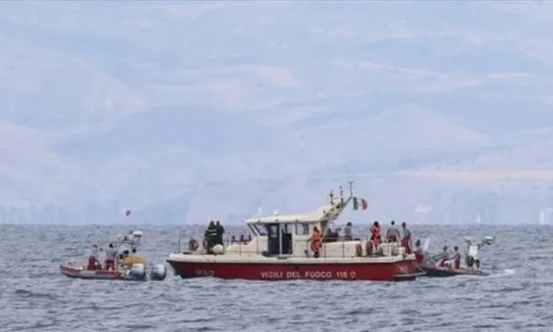 cuu ho sieu du thuyen 2024