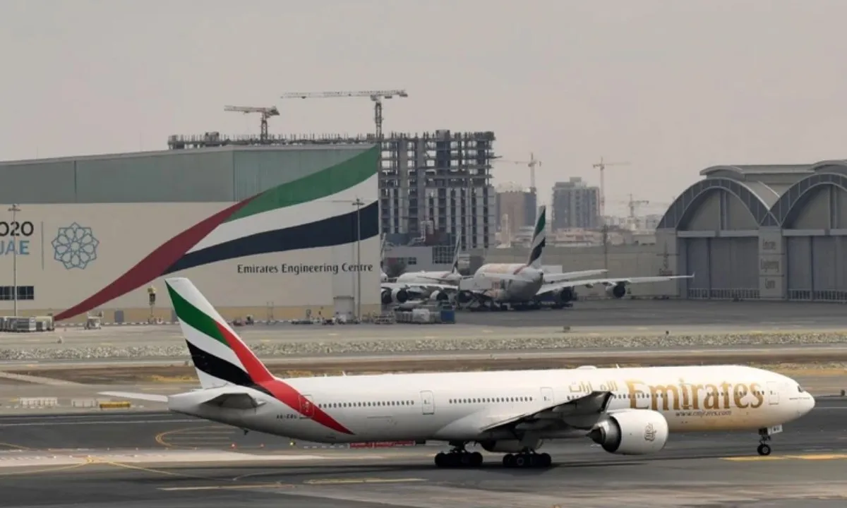 emirates-4738