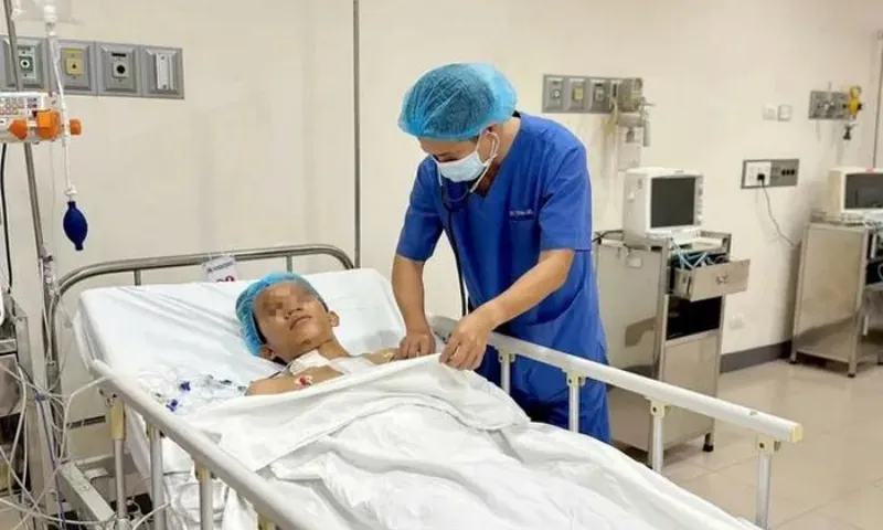 Người đàn ông bị vỡ tim do TNGT được cứu sống ngoạn mục  