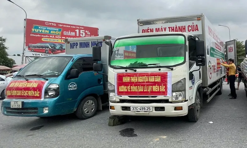 Cục Đường bộ Việt Nam yêu cầu dừng miễn phí dịch vụ đường bộ cho phương tiện vận chuyển hàng cứu trợ