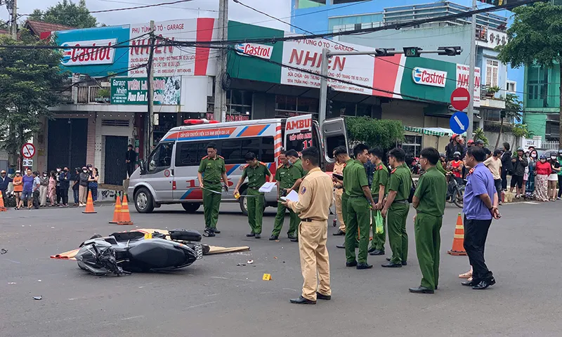 Một vụ TNGT xảy ra tại TP Pleiku.