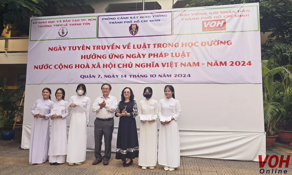 VOH tổ chức Ngày tuyên truyền pháp luật trong học đường