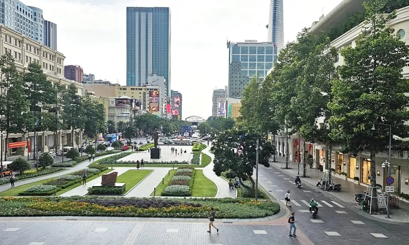 Điểm tin trưa 22/10: TPHCM ban hành bảng giá đất | ĐH Hà Nội thu hồi bằng của ông Vương Tấn Việt