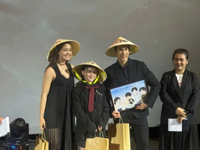 nadech-doi-non-la-lam-loat-hanh-dong-tinh-te-doi-voi-em-gai-nina 20241019-183840-02