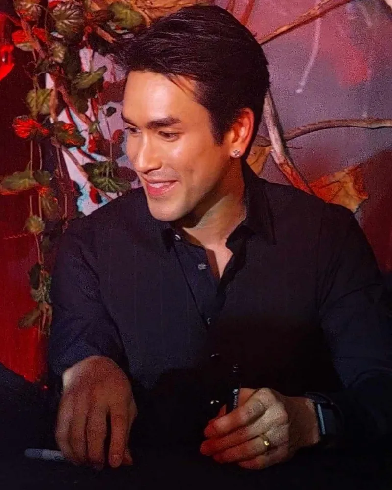 nadech-doi-non-la-lam-loat-hanh-dong-tinh-te-doi-voi-em-gai-nina 20241019-184304-03