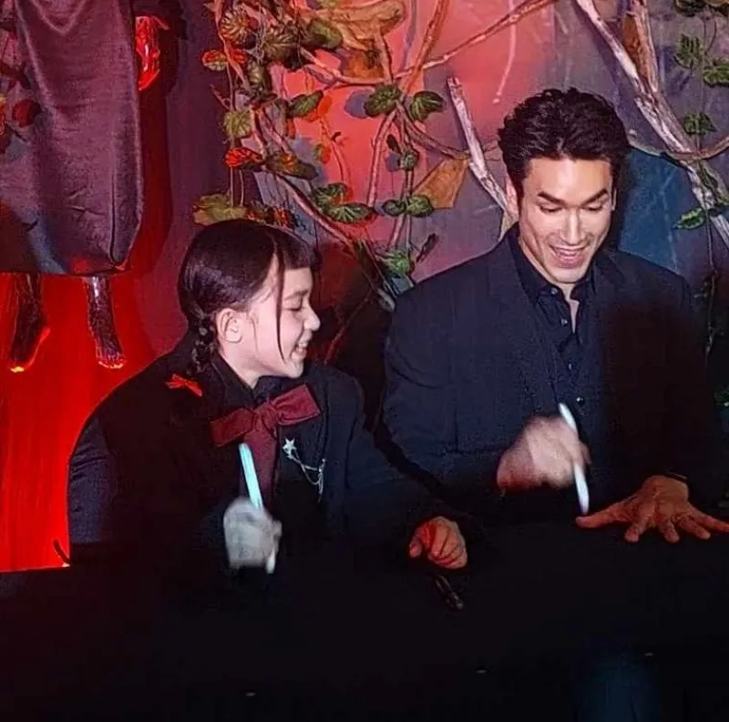 nadech-doi-non-la-lam-loat-hanh-dong-tinh-te-doi-voi-em-gai-nina 20241019-184310-04