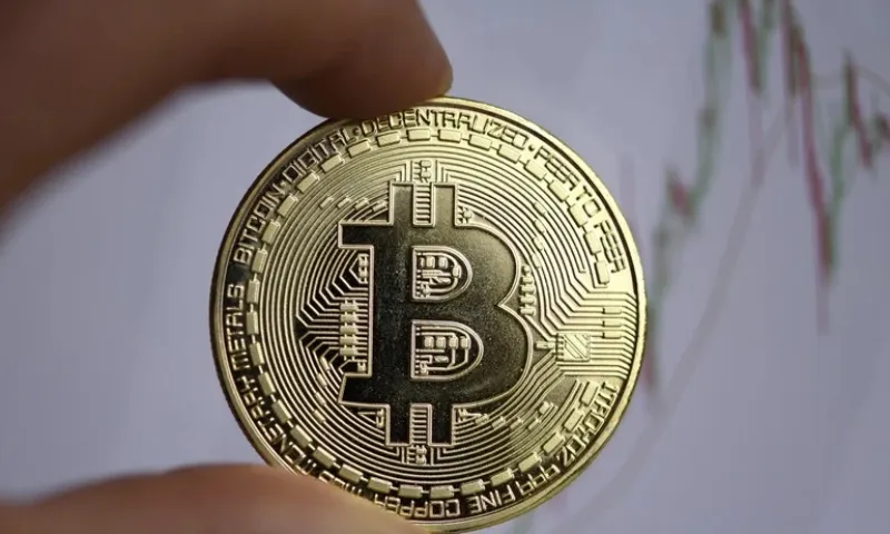 Bitcoin tăng vọt trước thềm bầu cử Mỹ