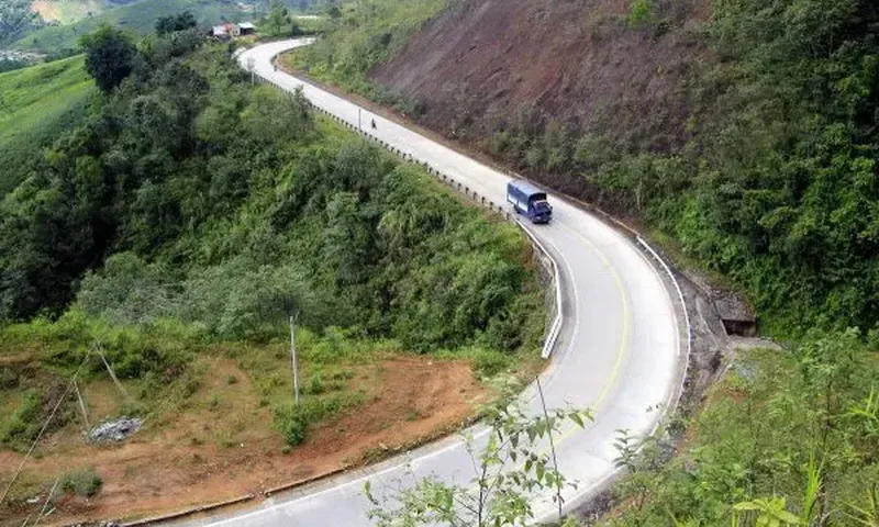 Nguy cơ tai nạn trên đèo Lò Xo: Nỗi lo của tài xế đường dài