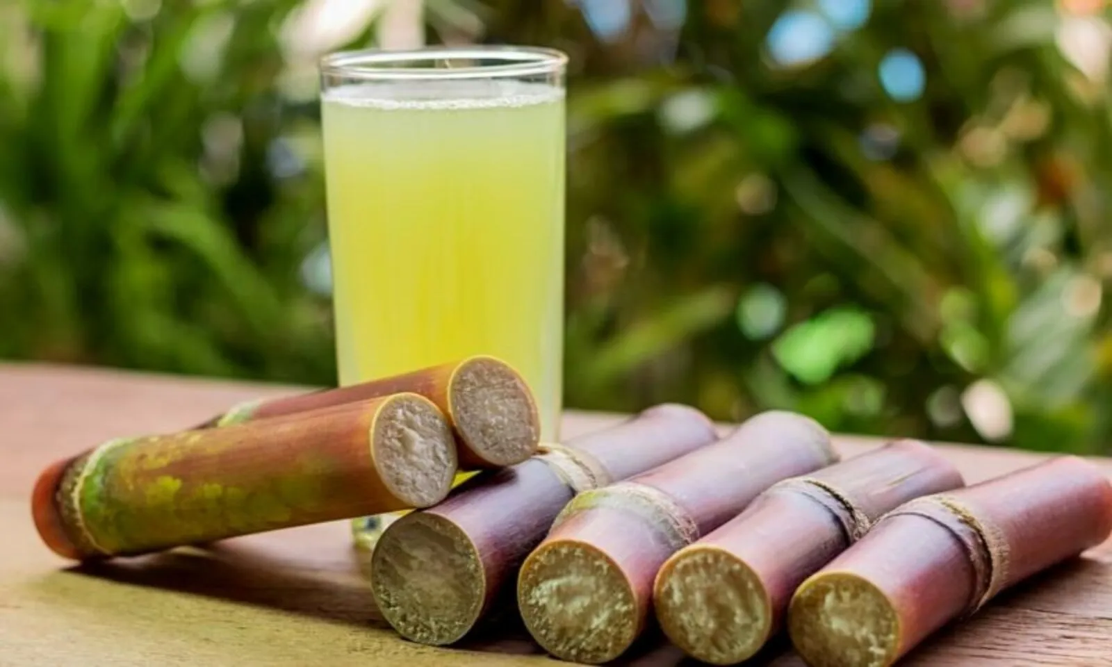 Những người không nên uống nước mía