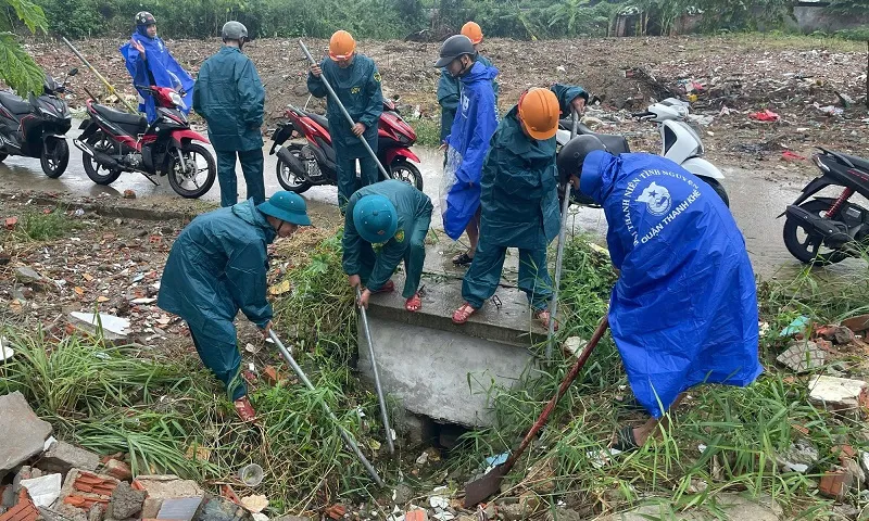 khơi thông cống rãnh chống ngập úng trước bão VGP