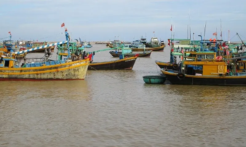 Tìm thấy thi thể ngư dân mất tích hôm qua tại vùng biển Phan Thiết