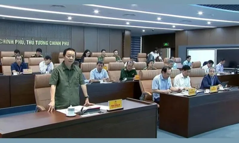 Phó Thủ tướng Trần Hồng Hà chỉ đạo cấm biển, tăng cường dự báo thời tiết ứng phó bão Trà Mi