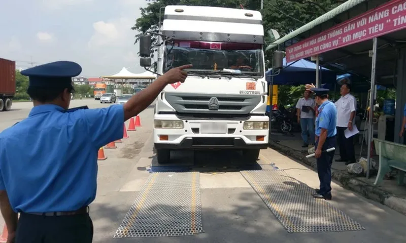 trạm cân Nguyễn Văn Linh -- SGGP