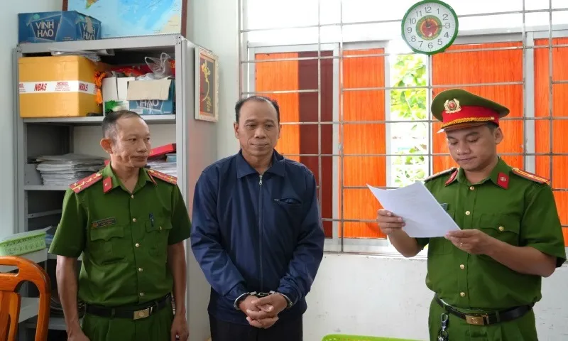 Bình Thuận: Bắt 1 đối tượng dùng sổ đỏ giả lừa bán đất