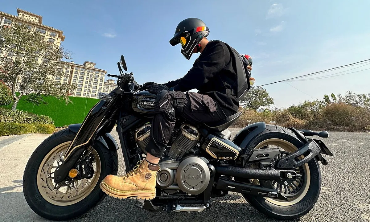 Benda Napoleon 500 Bobber: Mẫu môtô Trung Quốc ấn tượng sắp được bán ra thị trường Việt Nam