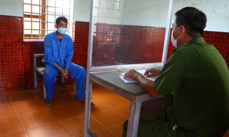 Khởi tố vụ án người đàn ông đốt chết bạn nhậu sau xích mích