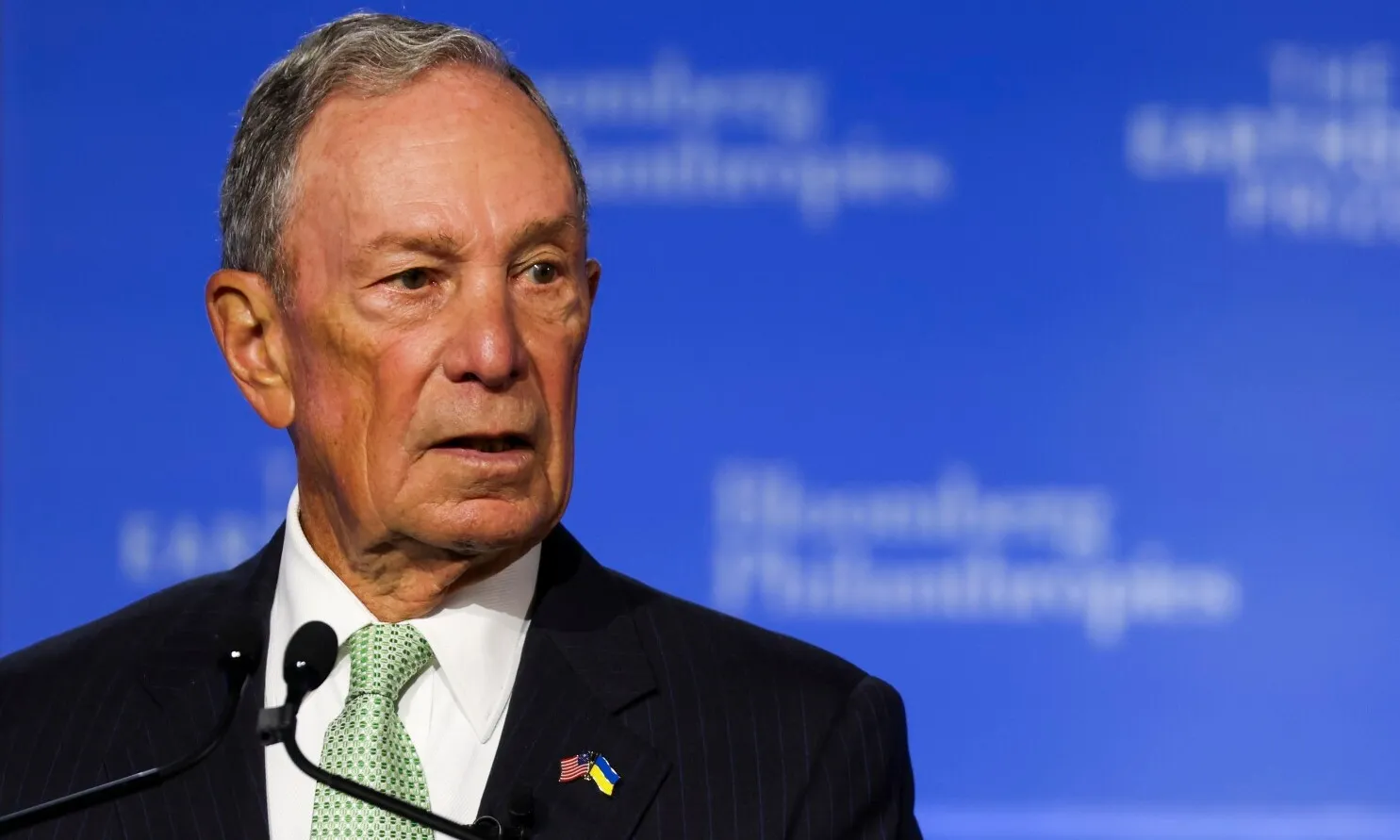 Tỷ phú Michael Bloomberg giải thích lý do bầu cho bà Kamala Harris