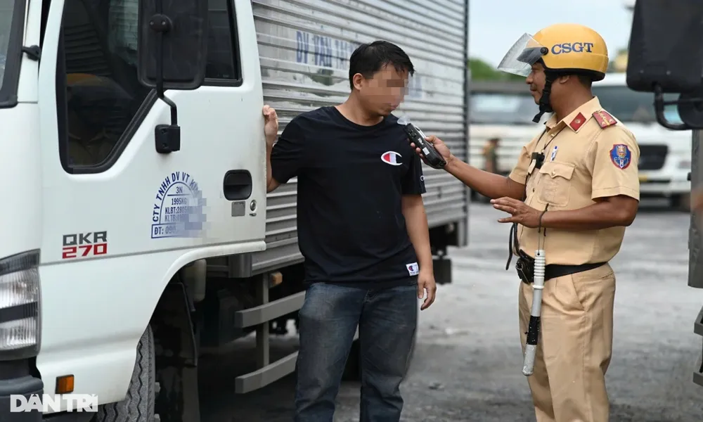 Tai nạn giao thông ở TPHCM: Giảm số vụ, tăng khởi tố hình sự