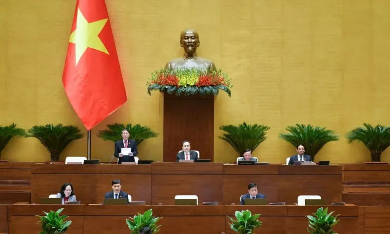 Siết chặt kiểm soát lừa đảo trực tuyến và khai thác khoáng sản