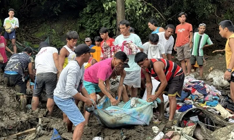 Trong vòng 1 tháng, Philippines đón 4 cơn bão