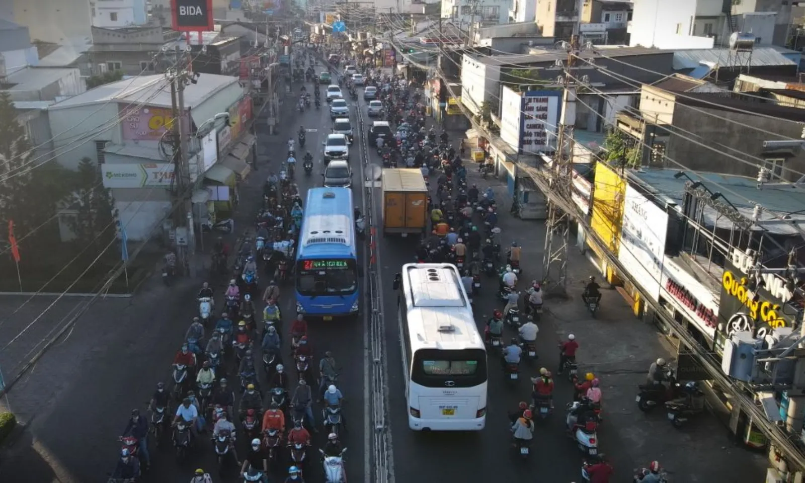 Giải pháp giảm ùn tắc, khơi thông 2 tuyến đường Trường Chinh - Cộng Hoà tại cửa ngõ Tây Bắc TPHCM